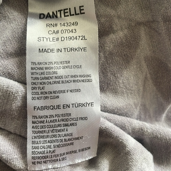 Floral Print Grey Women's Top - Picture 10 of 12